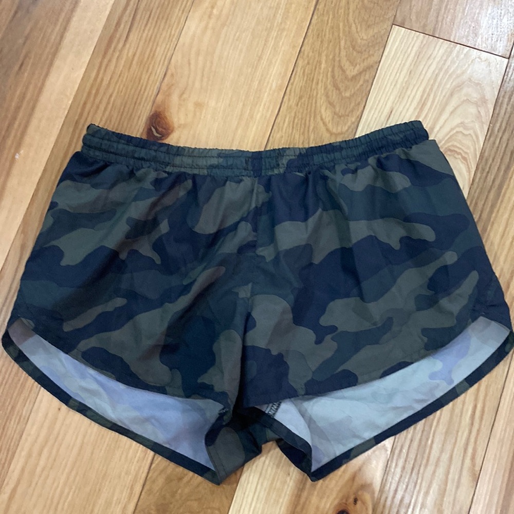 Old Navy Active Camo running shorts